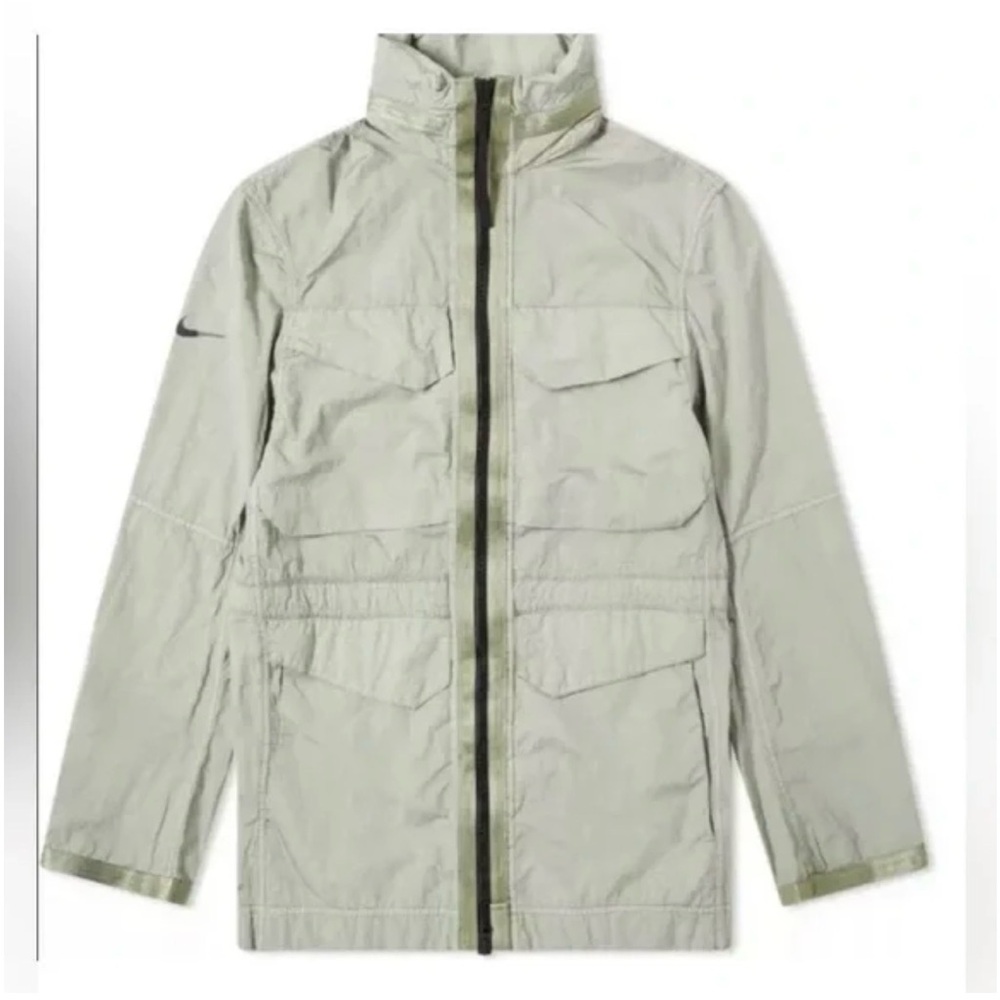 Nike Men's Lightweight Olive Jacket